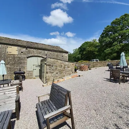 Howgill Farm Bolton Abbey 山林小屋 *